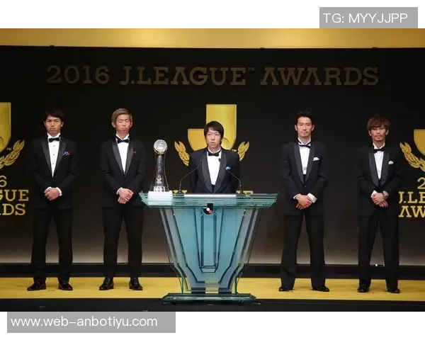 J1联赛最佳阵容揭晓日本球员占据主导地位外援前锋助阵