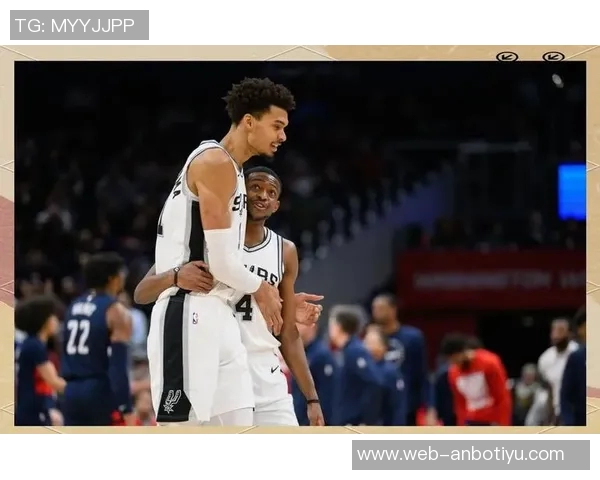 汤爹盛赞联盟顶尖防守球员文班亚马丹尼尔斯与卡马拉的卓越表现 汤爹盛赞联盟顶尖防守球员文班亚马丹尼尔斯与卡马拉的卓越表现