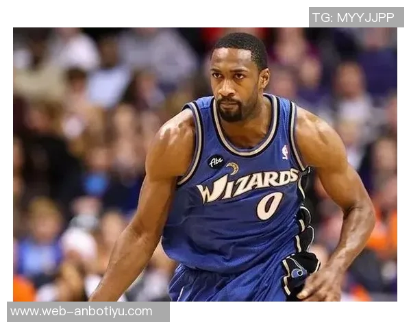 阿里纳斯谈布朗尼母亲与队友约会引发的调侃是否有更深层含义