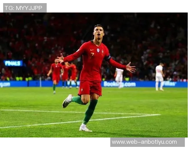 C罗本赛季表现出色代表俱乐部和国家队出战17场贡献16球2助攻