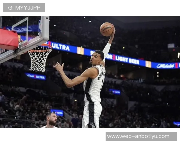 文班亚马创历史新纪录六场比赛至少五记三分与五次盖帽独角兽表现惊艳