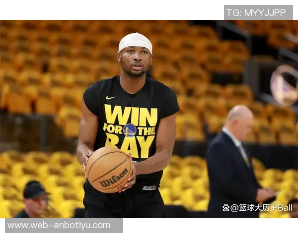 库明加赛后分享时尚穿搭照引发关注连续被DNP的他状态如何调整